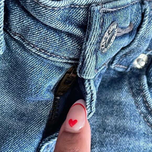 Cat & Jack Girl’s Medium Wash Ultimate Stretch Skinny Denim Jeans Size 5 - Picture 7 of 9